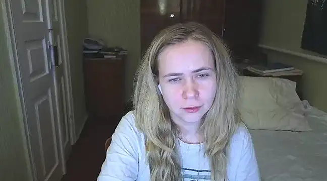 Riley Roo online show from February 11, 2025, 8:31 pm