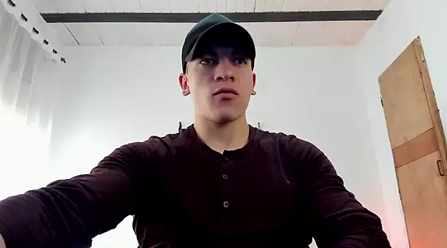 Snapshot of aquiles_51 chatting on March 20, 2025, 9:02 pm aquiles 51 online show from March 20, 2025, 9:02 pm