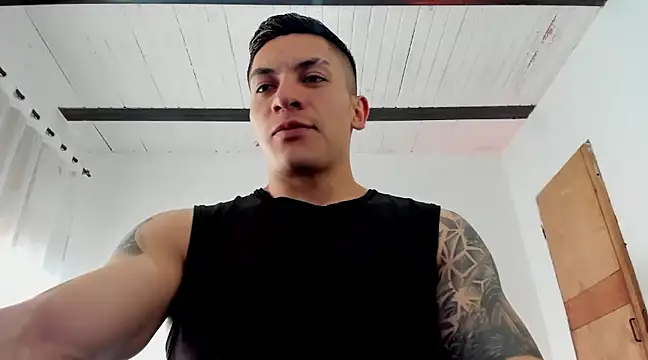Snapshot of aquiles_51 chatting on March 3, 2025, 9:05 pm aquiles 51 online show from March 3, 2025, 9:05 pm