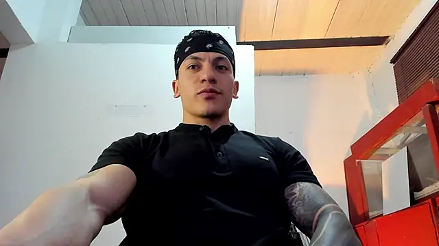 Snapshot of aquiles_51 chatting on October 10, 2025, 8:42 pm aquiles 51 online show from October 10, 2025, 8:42 pm