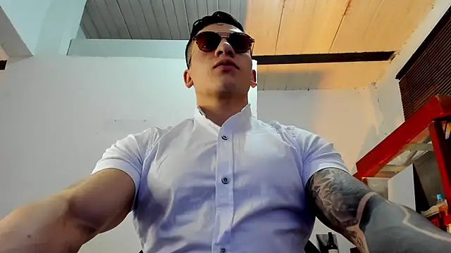 Snapshot of aquiles_51 chatting on September 9, 2025, 9:46 pm aquiles 51 online show from September 9, 2025, 9:46 pm