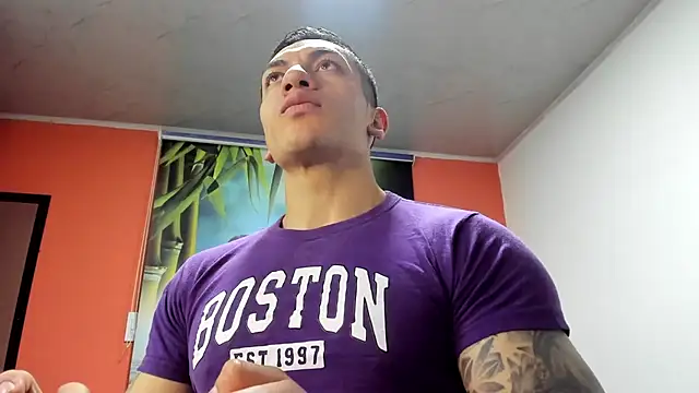 Snapshot of aquiles_51 chatting on November 30, 2025, 2:51 pm aquiles 51 online show from November 30, 2025, 2:51 pm