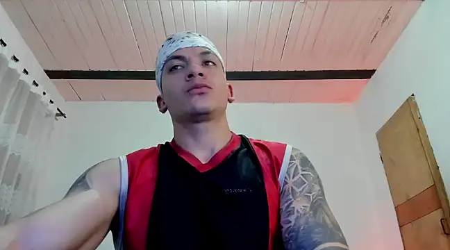 Snapshot of aquiles_51 chatting on March 18, 2025, 12:40 am aquiles 51 online show from March 18, 2025, 12:40 am