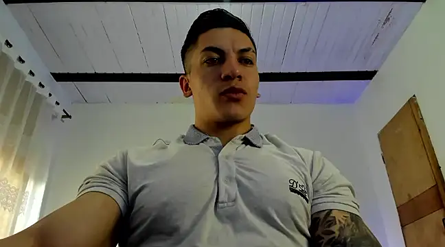 Snapshot of aquiles_51 chatting on February 24, 2025, 10:03 pm aquiles 51 online show from February 24, 2025, 10:03 pm
