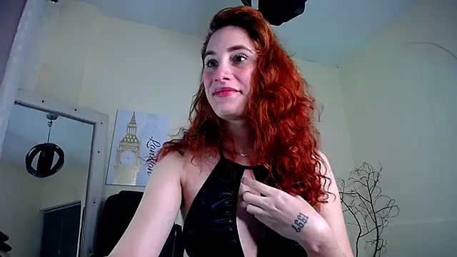 IsaBaileys  online show from March 11, 2025, 10:42 pm