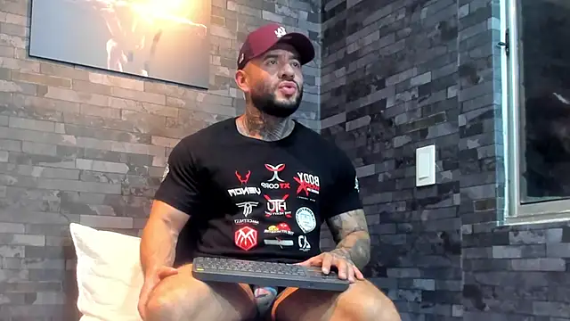 BruceDallas online show from March 14, 2026, 1:11 am