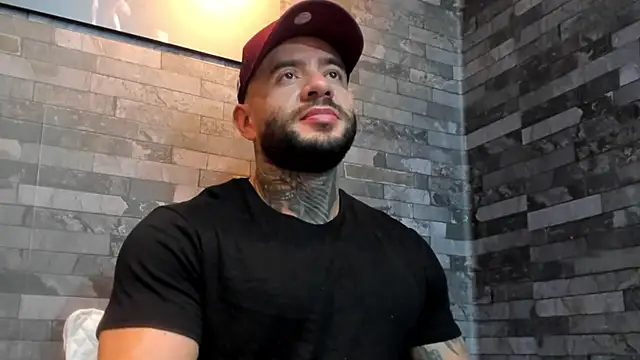 BruceDallas online show from January 11, 2026, 2:07 am