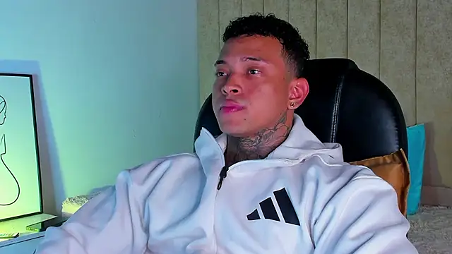 Stiven collins online show from March 29, 2026, 1:40 am