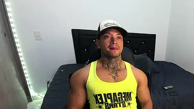 Stiven collins online show from March 11, 2025, 6:41 am