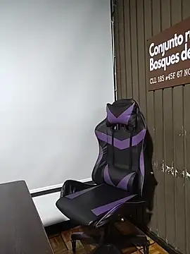 Snapshot of Cute_Penelope chatting on March 3, 2026, 11:06 am Cute Penelope online show from March 3, 2026, 11:06 am