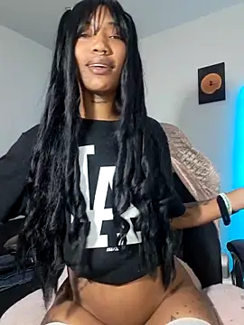 Snapshot of Honey-420- chatting on November 21, 2025, 12:42 am Honey-420- online show from November 21, 2025, 12:42 am