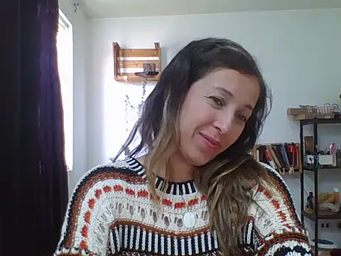 Snapshot of charlott_ponce chatting on March 29, 2026, 6:42 pm charlott ponce online show from March 29, 2026, 6:42 pm