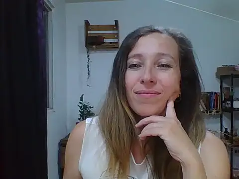 Snapshot of charlott_ponce chatting on January 10, 2026, 5:36 am charlott ponce online show from January 10, 2026, 5:36 am