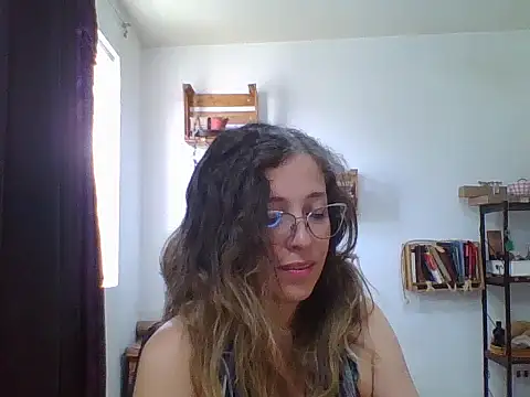 Snapshot of charlott_ponce chatting on February 17, 2026, 6:16 pm charlott ponce online show from February 17, 2026, 6:16 pm