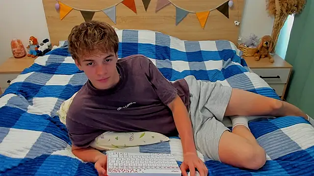 Fandi 777 online show from April 2, 2026, 6:53 am