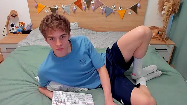 Fandi 777 online show from March 8, 2026, 1:03 pm