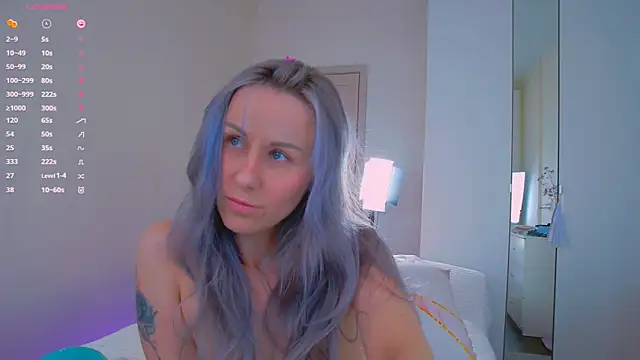 Nika Bloom online show from April 10, 2026, 8:43 am