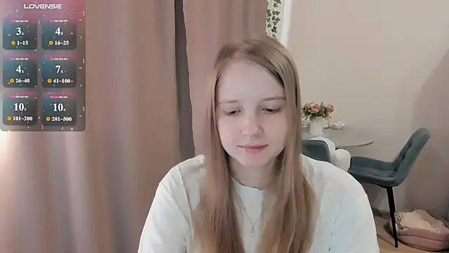 Snapshot of Alyaley chatting on July 3, 2026, 8:21 am Alyaley online show from July 3, 2026, 8:21 am