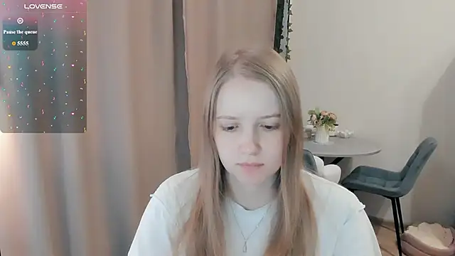 Snapshot of Alyaley chatting on July 12, 2026, 9:10 am Alyaley online show from July 12, 2026, 9:10 am