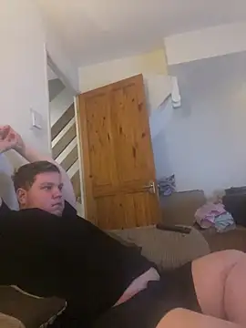 Lukeyboy027 online show from March 22, 2025, 9:10 pm