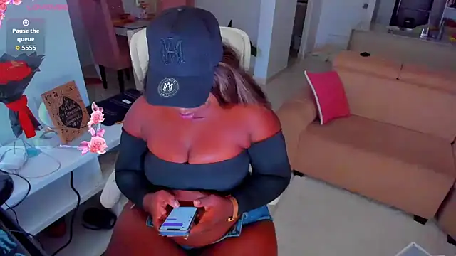 Naomii King online show from March 6, 2026, 10:49 pm