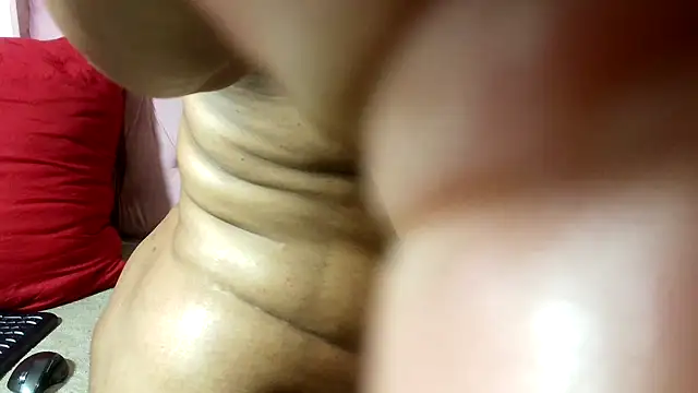 SweetMellowX1 online show from December 16, 2025, 9:08 pm