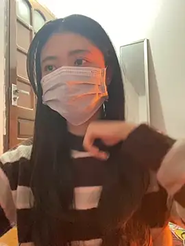 Snapshot of -hanime- chatting on December 18, 2024, 3:04 am -hanime- online show from December 18, 2024, 3:04 am