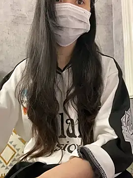 Snapshot of -hanime- chatting on December 25, 2024, 5:58 pm -hanime- online show from December 25, 2024, 5:58 pm