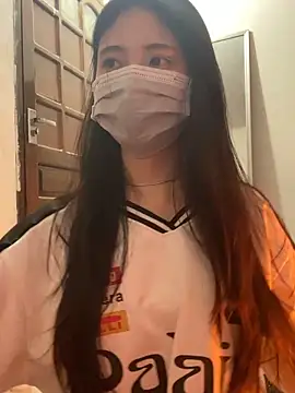 Snapshot of -hanime- chatting on December 23, 2024, 1:13 pm -hanime- online show from December 23, 2024, 1:13 pm