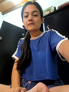 littlemelii online show from December 22, 2024, 5:33 am