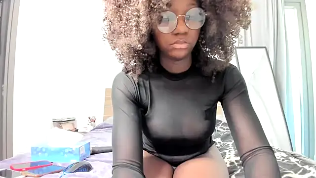 blackfoxxy  online show from February 3, 2026, 2:44 pm