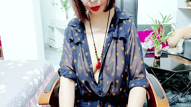 Miu-Le online show from June 25, 2026, 8:25 pm