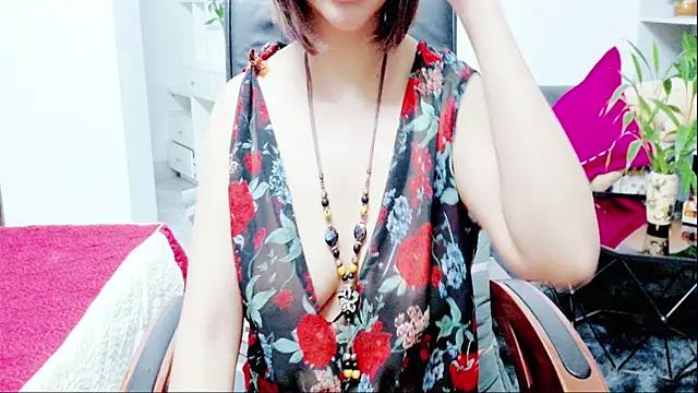 Miu-Le online show from July 8, 2026, 9:32 am