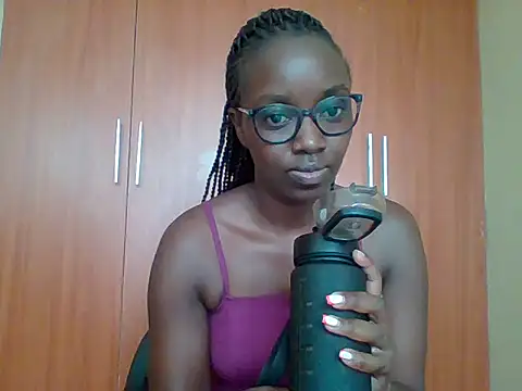 sexy darleen23 online show from April 5, 2026, 9:05 am