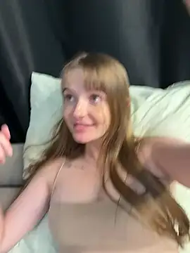 Snapshot of lovelly_molly chatting on March 23, 2026, 4:18 pm lovelly molly online show from March 23, 2026, 4:18 pm