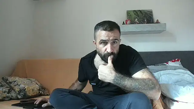 ivat80 online show from October 12, 2025, 5:42 am