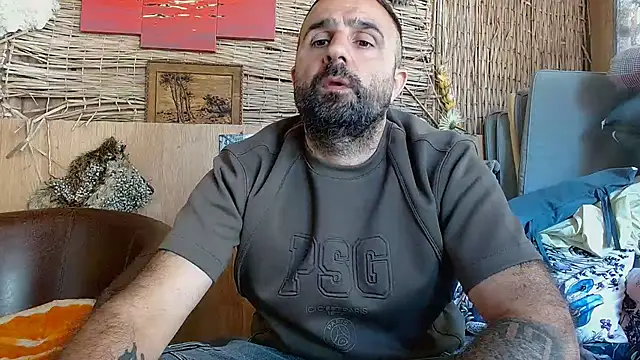 Snapshot of ivat80 chatting on July 12, 2026, 8:59 am ivat80 online show from July 12, 2026, 8:59 am