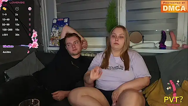 Snapshot of hot____________couple chatting on December 14, 2024, 11:45 pm hot couple online show from December 14, 2024, 11:45 pm