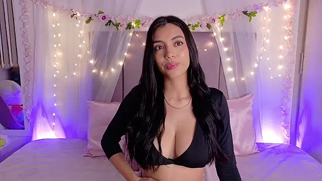 Julie Bennet online show from March 8, 2026, 5:33 am