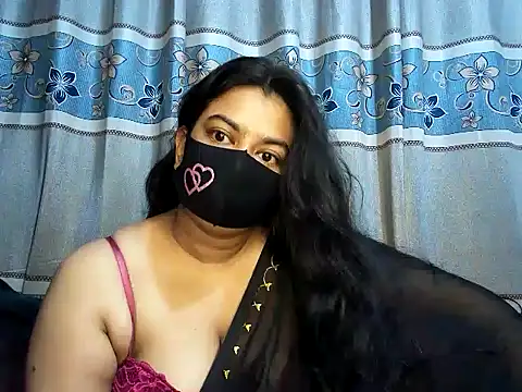 A-sweetgirl online show from February 28, 2025, 9:44 pm