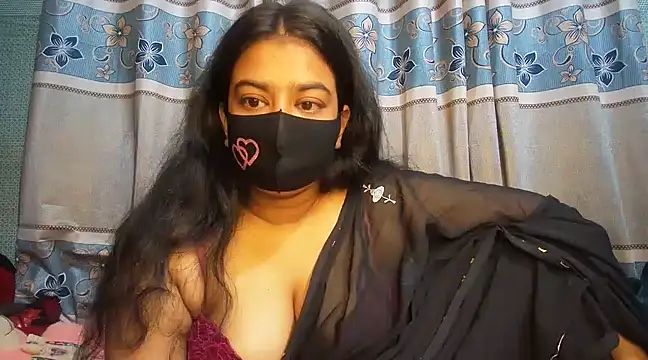 A-sweetgirl online show from March 9, 2025, 8:10 pm