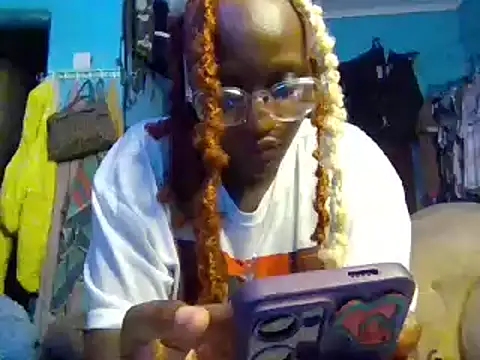 Snapshot of Cutie_pumpkin_ chatting on April 5, 2026, 7:31 pm Cutie pumpkin online show from April 5, 2026, 7:31 pm