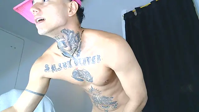 Skartoliver online show from October 5, 2025, 1:57 pm