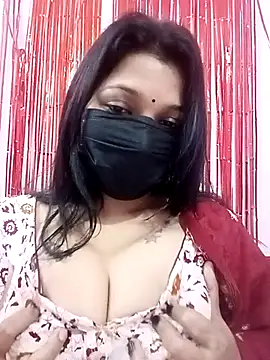 Snapshot of Beauty-khan chatting on February 13, 2025, 2:42 pm Beauty-khan online show from February 13, 2025, 2:42 pm