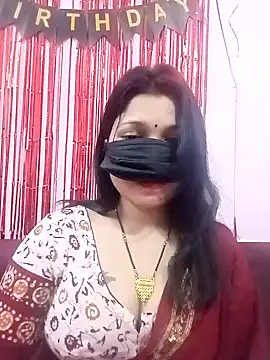Snapshot of Beauty-khan chatting on February 4, 2025, 12:40 am Beauty-khan online show from February 4, 2025, 12:40 am
