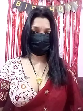 Snapshot of Beauty-khan chatting on February 9, 2025, 12:08 pm Beauty-khan online show from February 9, 2025, 12:08 pm