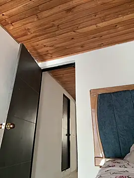 Snapshot of Tara__Sexy chatting on October 15, 2025, 4:15 pm Tara Sexy online show from October 15, 2025, 4:15 pm