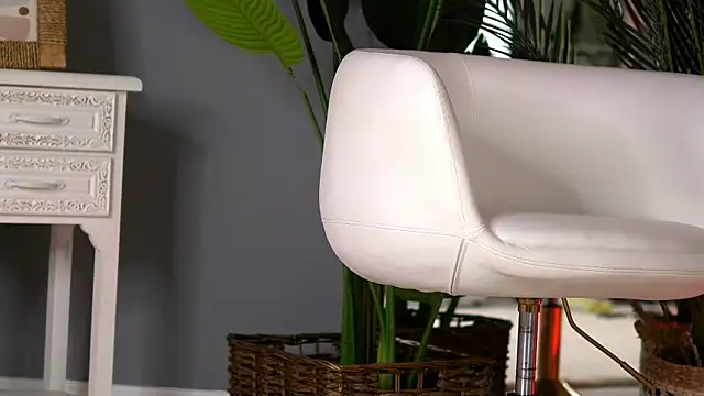 Snapshot of KellyMathews chatting on November 19, 2025, 3:17 am KellyMathews online show from November 19, 2025, 3:17 am