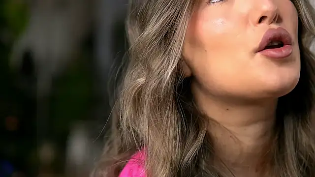 KellyMathews online show from February 26, 2026, 2:55 am