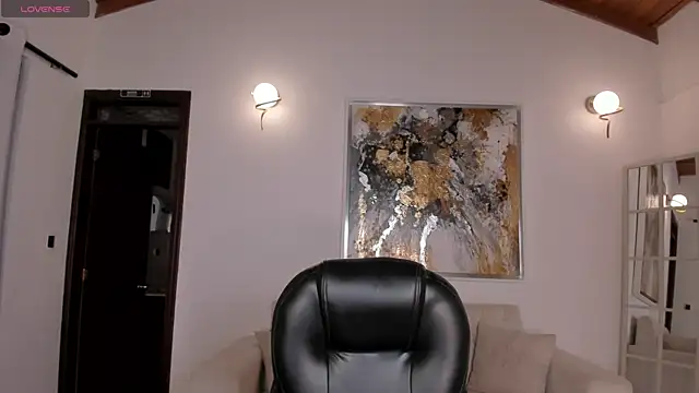 AmberLewis  online show from October 28, 2025, 3:29 am